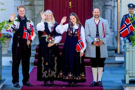 Norwegische Königsfamilie zeigt Einigkeit am Nationalfeiertag