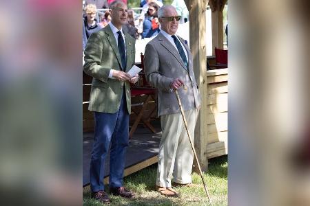 Mit Spazierstock: Charles zeigt sich bei der Royal Windsor Horse Show