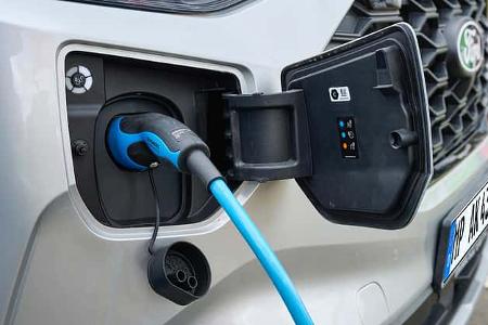 f_Panama_P10_Hybrid_Ladevorgang