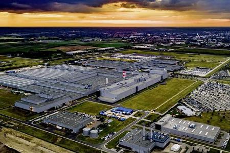 Mercedes Werk Kecskemét Ungarn Produktion