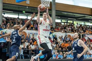 Play-offs: Bayern holt sich Matchbälle