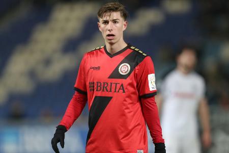 Paderborn holt Bätzner aus Wiesbaden