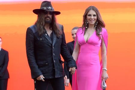 Elizabeth Hurley und Billy Ray Cyrus: Red-Carpet-Debüt in Rom