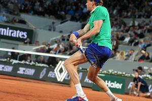 Sinner wird gefeiert und siegt locker