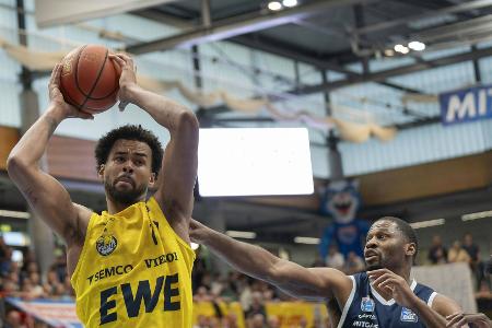 Alba Berlin holt Spätstarter Akbakoko