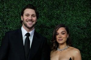 Marvel-Star Hailee Steinfeld heiratet Football-Helden Josh Allen