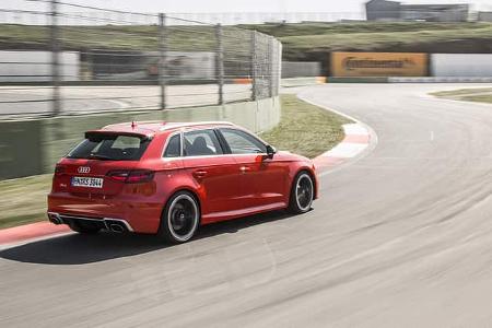 Audi RS3 Sportback 2015, Cockpit