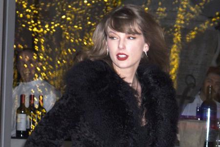 Taylor Swift hatte 2019 angekündigt, dass sie ihre ersten sechs Alben neu aufnehmen würde, nachdem ihr ehemaliges Label Big Machine Records von Scooter Braun aufgekauft wurde, der damit die Rechte an ...