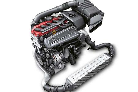 Audi RS Q3, Motor