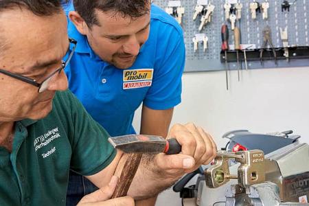 Caravan Deichselschloesser