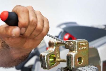 Caravan Deichselschloesser