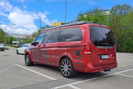 Praktische Ikea-Artikel werden in einem Pössl Campstar ausprobiert