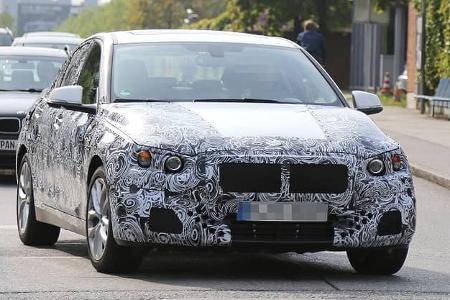 Erlkönig BMW 1er Stufenheck