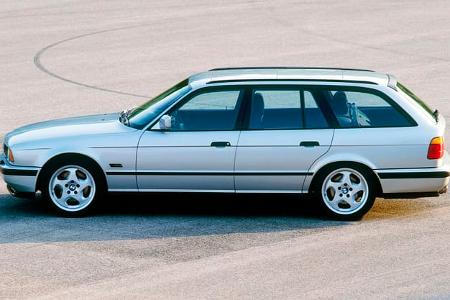 10/2021_BMW M5 Touring (E34)