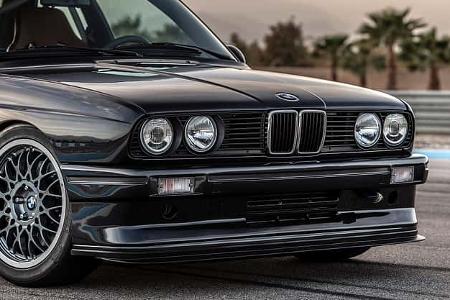 Redux Leichtbau BMW M3 E30 Restomod