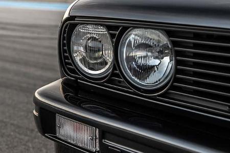 Redux Leichtbau BMW M3 E30 Restomod