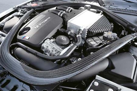 BMW M3 Competition, Motor