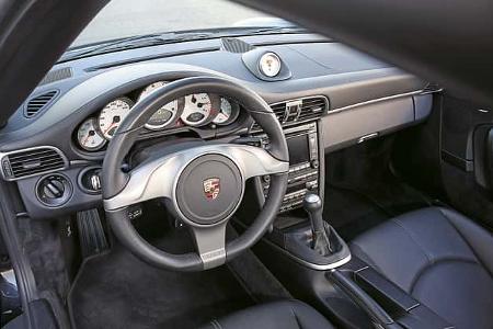 Porsche 911 Carrera S, Cockpit