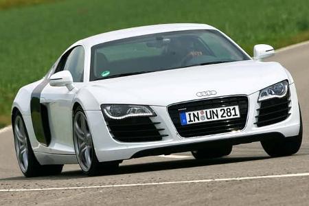 Audi R8 V8
