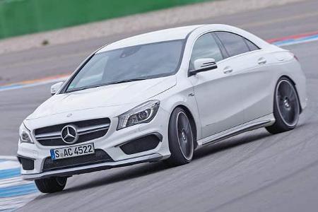 Mercedes CLA 45 AMG, Frontansicht, Driften