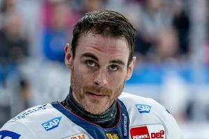 DEL: Schwenningen holt Szwarz aus Mannheim