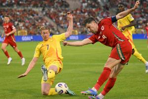 Erst furios, dann fehlerhaft: Belgien siegt doch noch spät