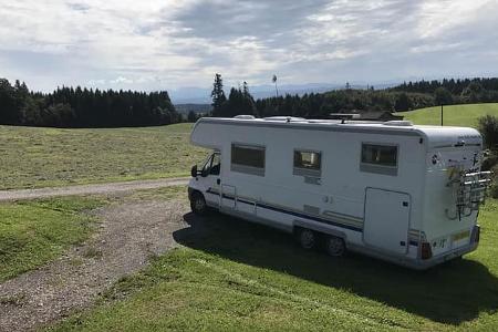 Naturstellplatz Leonhardts Stall-Besen