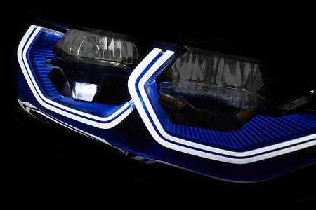 BMW M4 Concept Iconic Lights