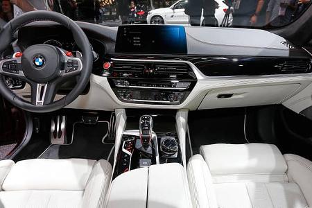 BMW M5 F90 