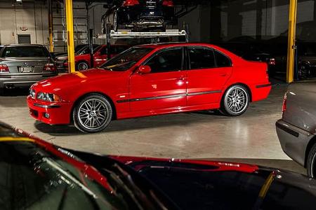 BMW M5 E39 (2003) 746 miles Imola red