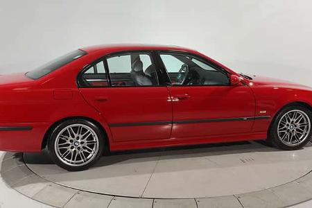 BMW M5 E39 (2003) 746 miles Imola red