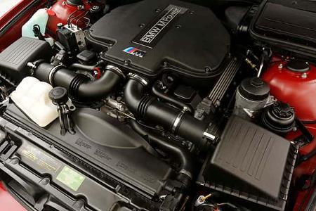 BMW M5 E39 (2003) 746 miles Imola red