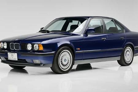 BMW M5 E34 Limousine (1991) Mauritius-Blau Metallic