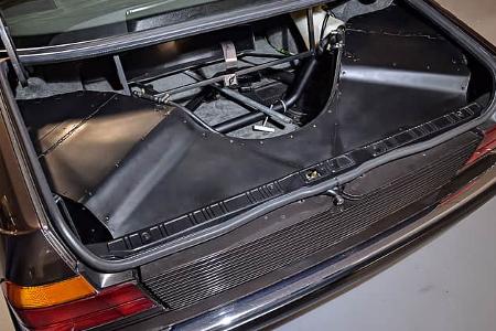 BMW 7er E32 V16 Goldfish