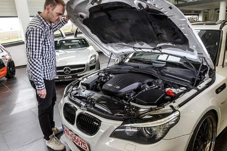 BMW M5 Touring, Motor