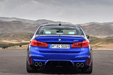 BMW M5 F90 - Business-Limousine - Heckansicht - Diffusor - Endrohre