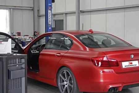 BMW M5 F10 von Speed-Buster