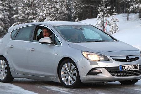 Erlkönig Opel Astra GSI