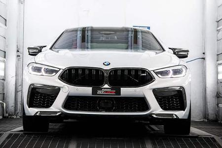 BMW M8 Competition Edition Pit Lane Schweiz