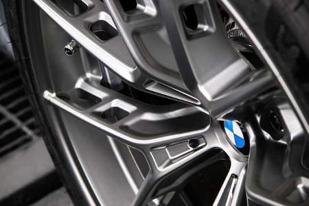 BMW M8 Competition Edition Pit Lane Schweiz