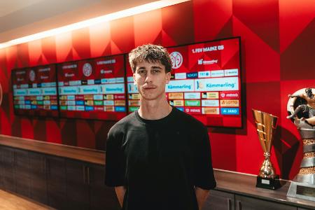 Verstärkung aus Down Under: Mainz holt Linksverteidiger Bos