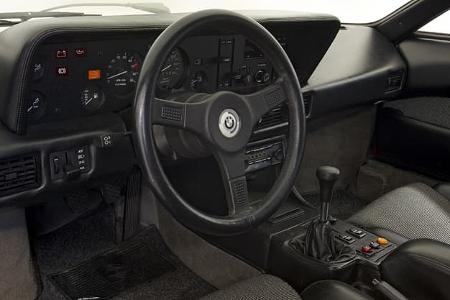 BMW M1 E26