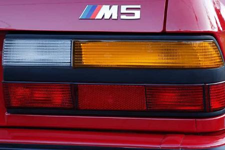 BMW M5 E28