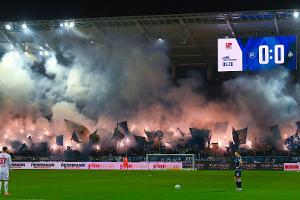 111.600 Euro: Karlsruher SC muss für Pyro-Vergehen zahlen