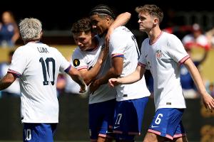 Gold Cup: USA starten souverän, Mexiko müht sich zum Sieg