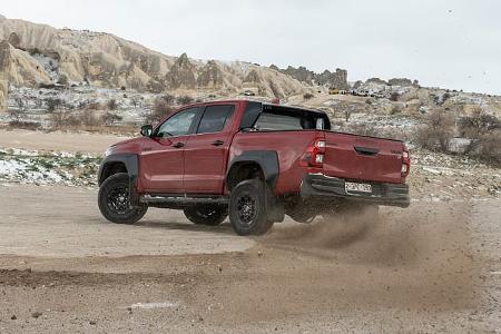 Toyota Hilux Hybrid & GR Sport