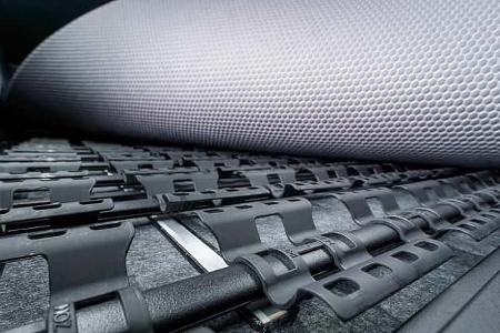 Campervan Pureflexx Escape 500 Schlafplatz im Aufstelldach Tellerfedern unter der Auflage