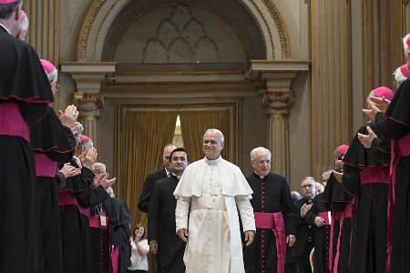 Papst Leo XIV. ist entfernt mit Justin Bieber und Madonna verwandt