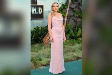 Scarlett Johansson funkelt bei Weltpremiere in London