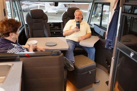 Adria Supersonic 780 SL (2023) Sitzgruppe f